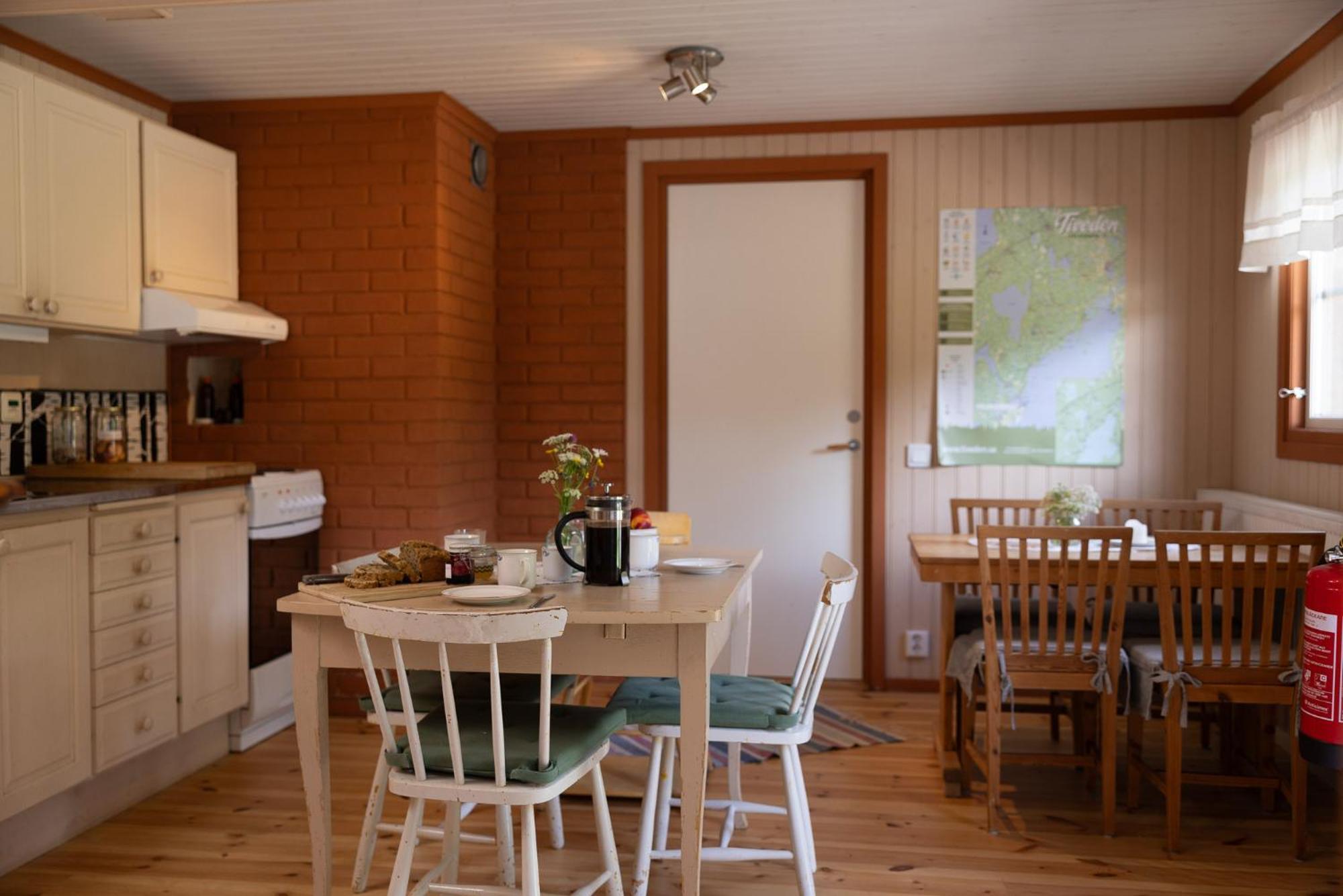 Ekologiska Fru Gran B&B I Tiveden Gardsjo Esterno foto